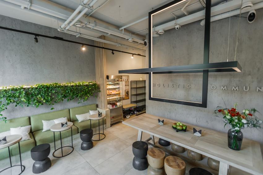 Москва<br/>HOLI yoga & cafe<br/>250 руб/ч
