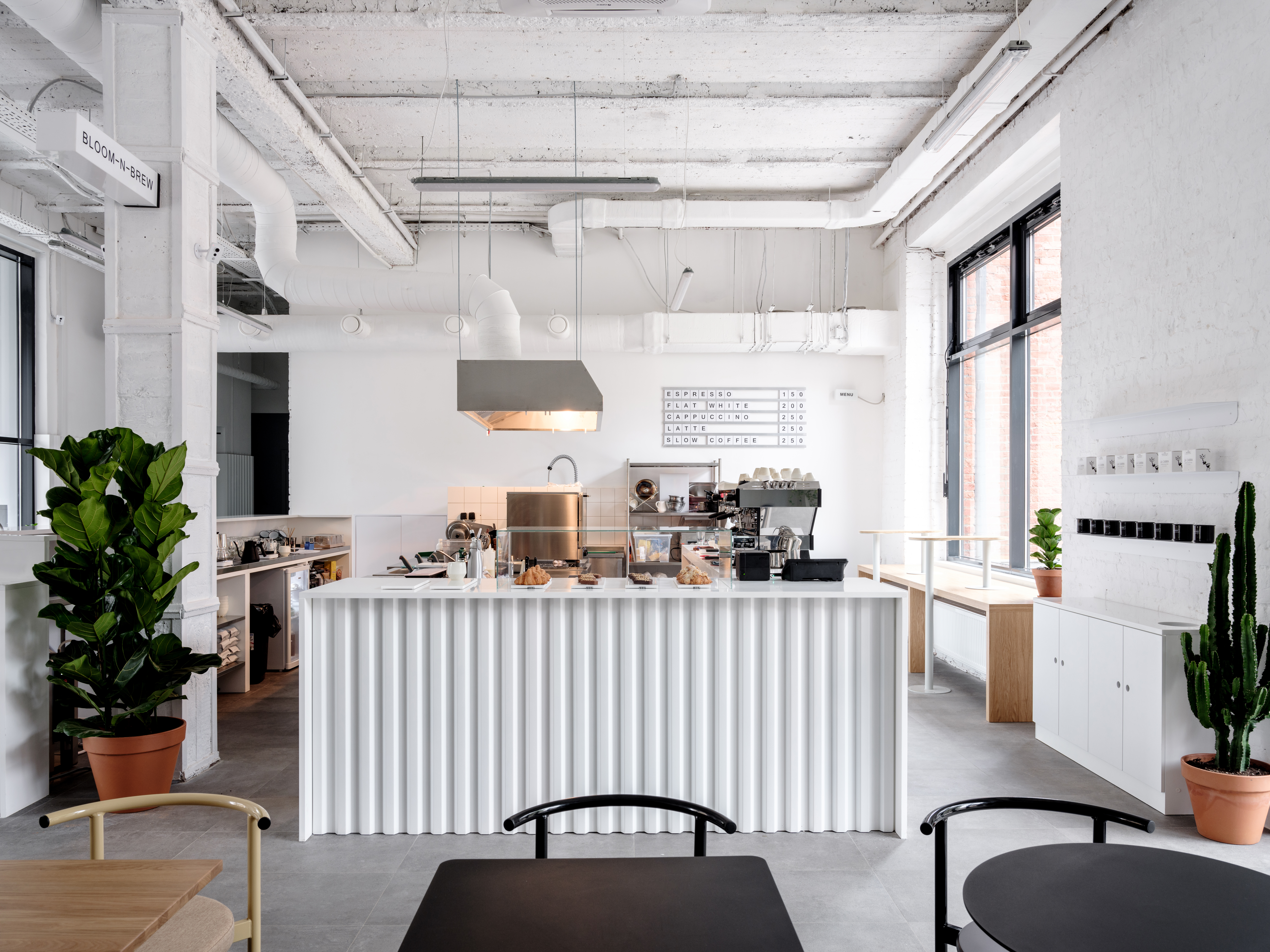 МОСКВА<br/>BLOOM–N–BREW<br/>~350 руб/ч