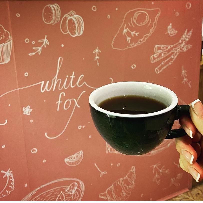 Москва<br/>White fox cafe<br/>400 руб/ч