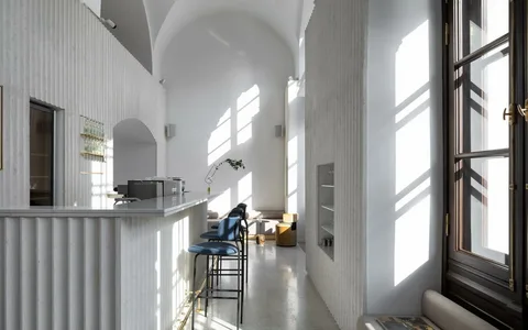 Москва<br/>Lobby Café<br/>400 руб/ч